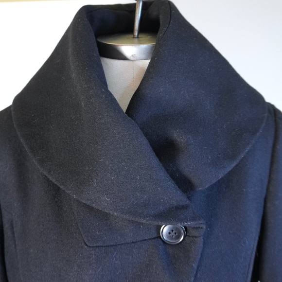 Retro Wool Coat Women Sz M Black Belted Wrap Style Knee Length Wide Collar - Picture 5 of 12